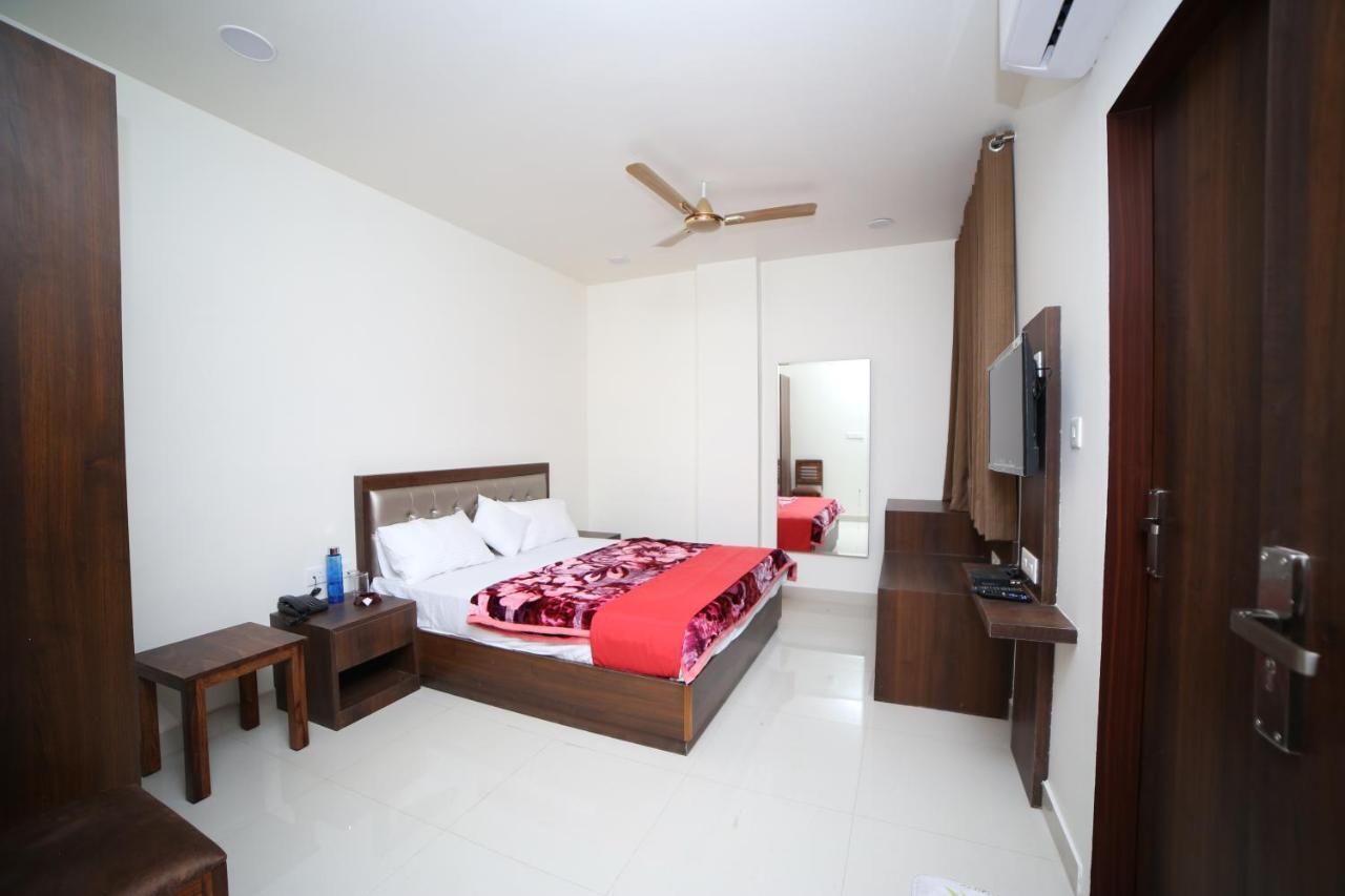 ג'איפור Hotel Devens מראה חיצוני תמונה