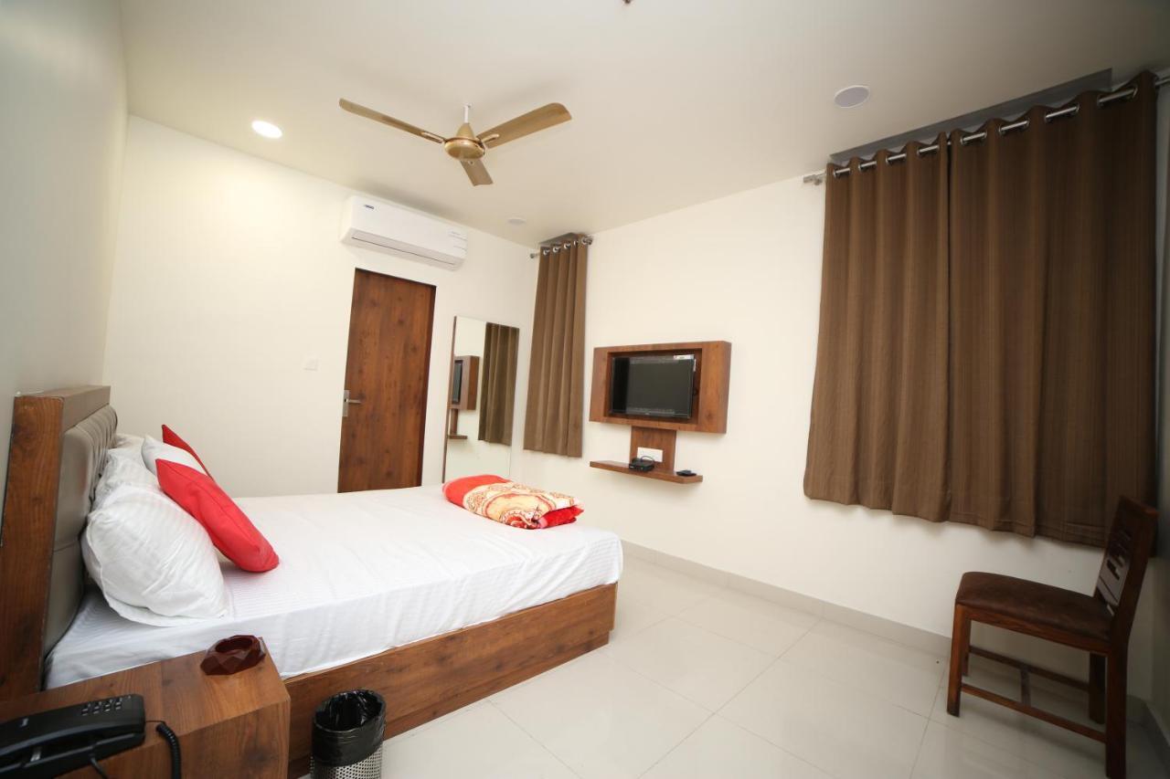 ג'איפור Hotel Devens מראה חיצוני תמונה